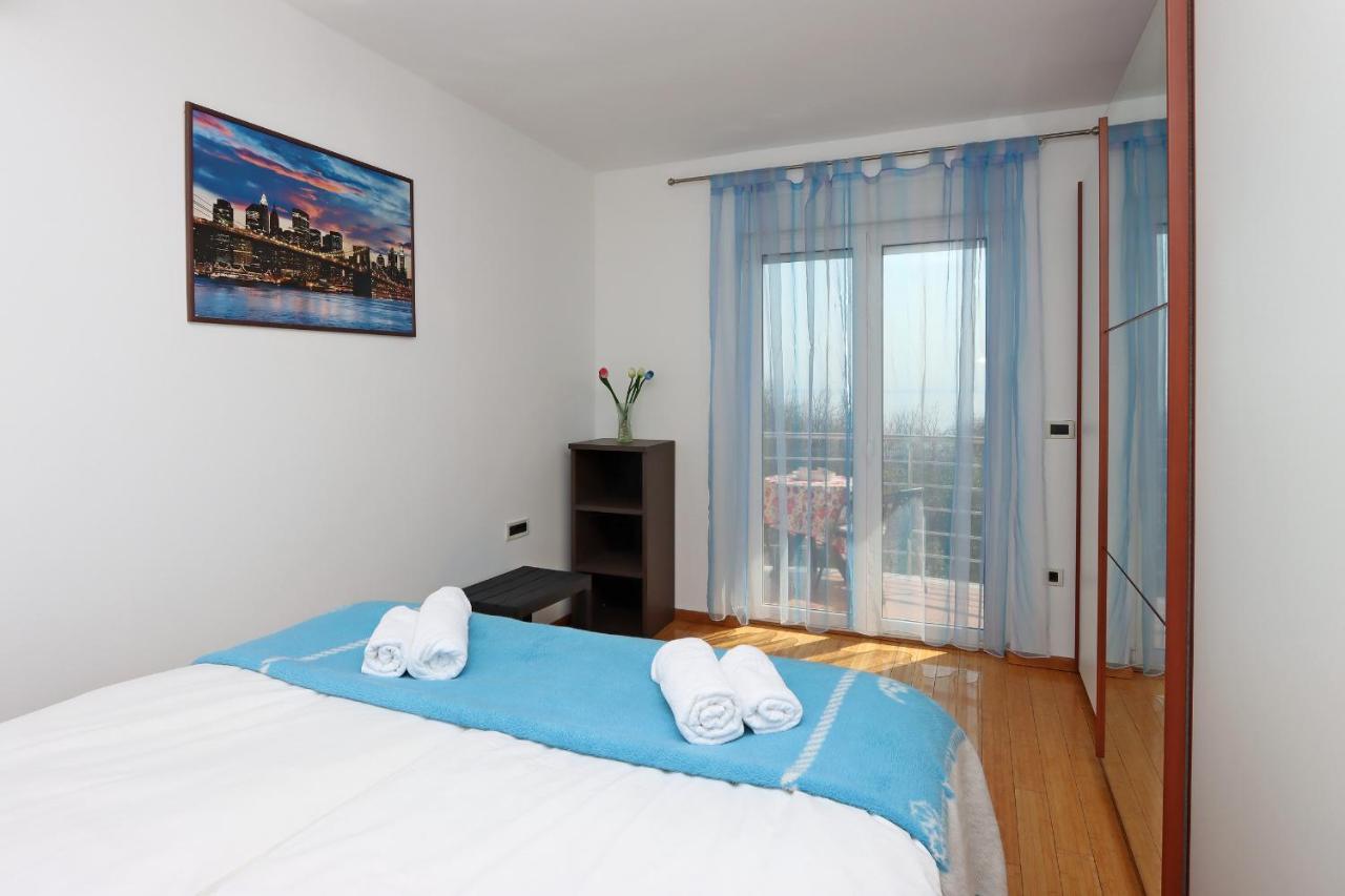 Starry Night - Smart Tv, Extra Big Bed, Big Bathtub, Private Parking, Sea View, Wifi, 2Bedrooms Volosko Exterior foto